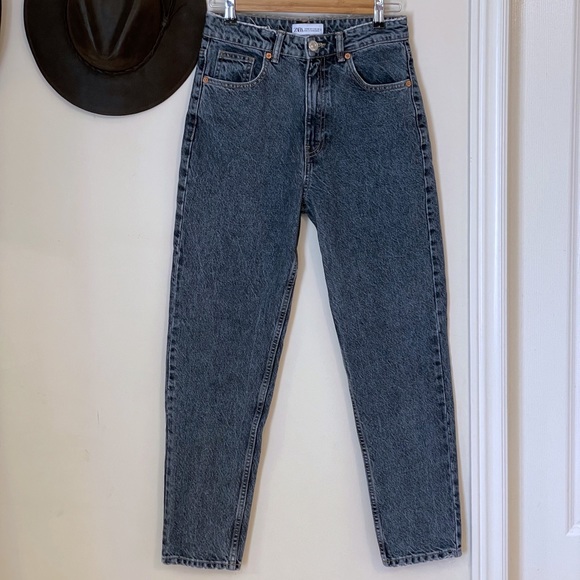 ZARA classic fit acid wash mom jeans, ankle, 1990s style, 100% cotton, size 4 - Picture 3 of 11
